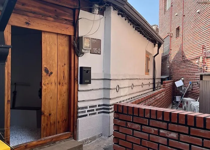 Holiday home Hausda Suchon Private Yard Hanok 2minstation 2br 5guests 3beds Sofabed 8table *